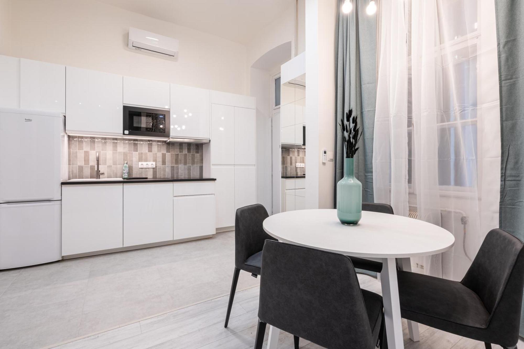 Kl31 - Best Location - Elegant Historic Residence By Bqa Budapeşte Dış mekan fotoğraf